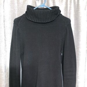 Black chunky Banana Republic turtleneck sweater